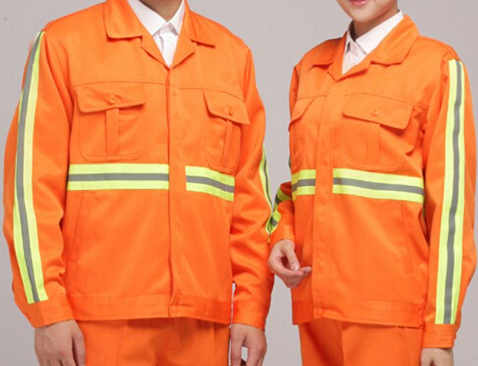 环卫工作服的样式一般是什么?(图1) 环卫工作服的样式